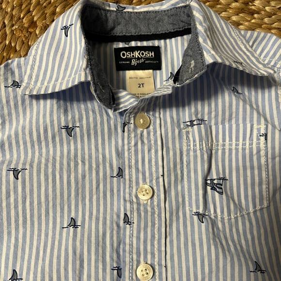 2T Boys Button Down Shirts - Picture 3 of 6